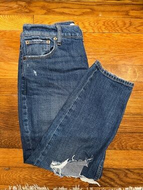 Abercrombie & Fitch Women's Straight Leg Dark Blue Jeans The Mom short XS